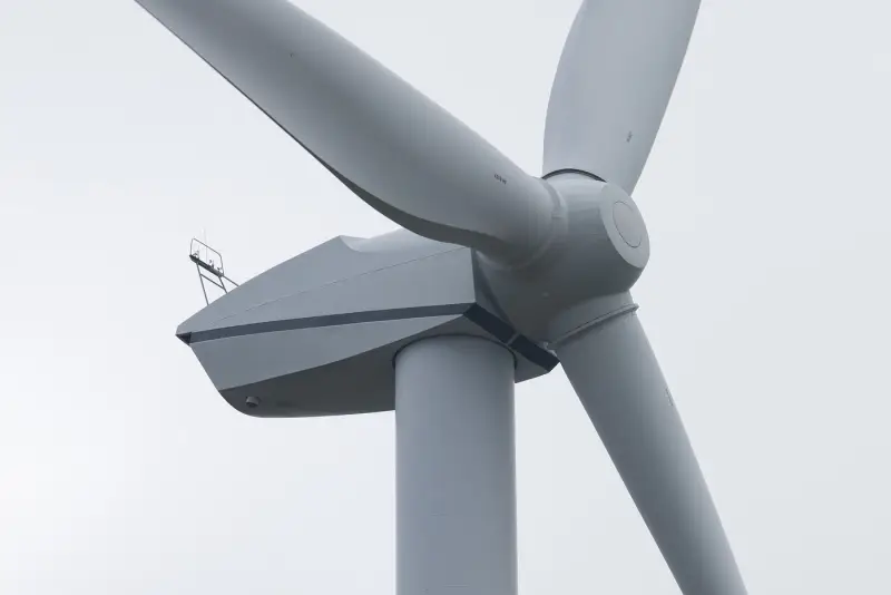 Wind turbine nacelle and rotor